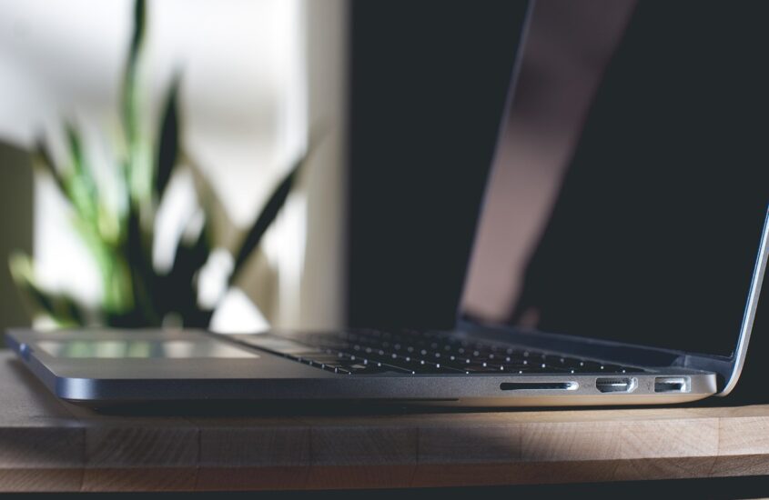 Digitalisering in de chemische industrie: efficiënter en compliant